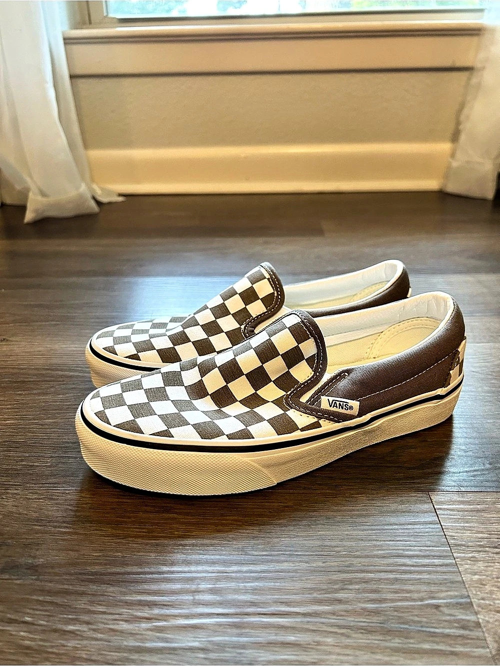 Vans Checkerboard Slip-On Platform Sneakers Brown & White Size 4